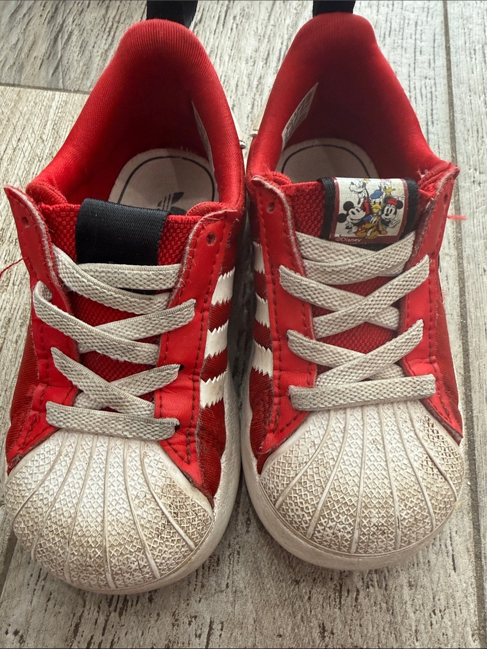 adidas adiform Disney Kids Red and White Superstar Sneakers mickey Minnie size 7